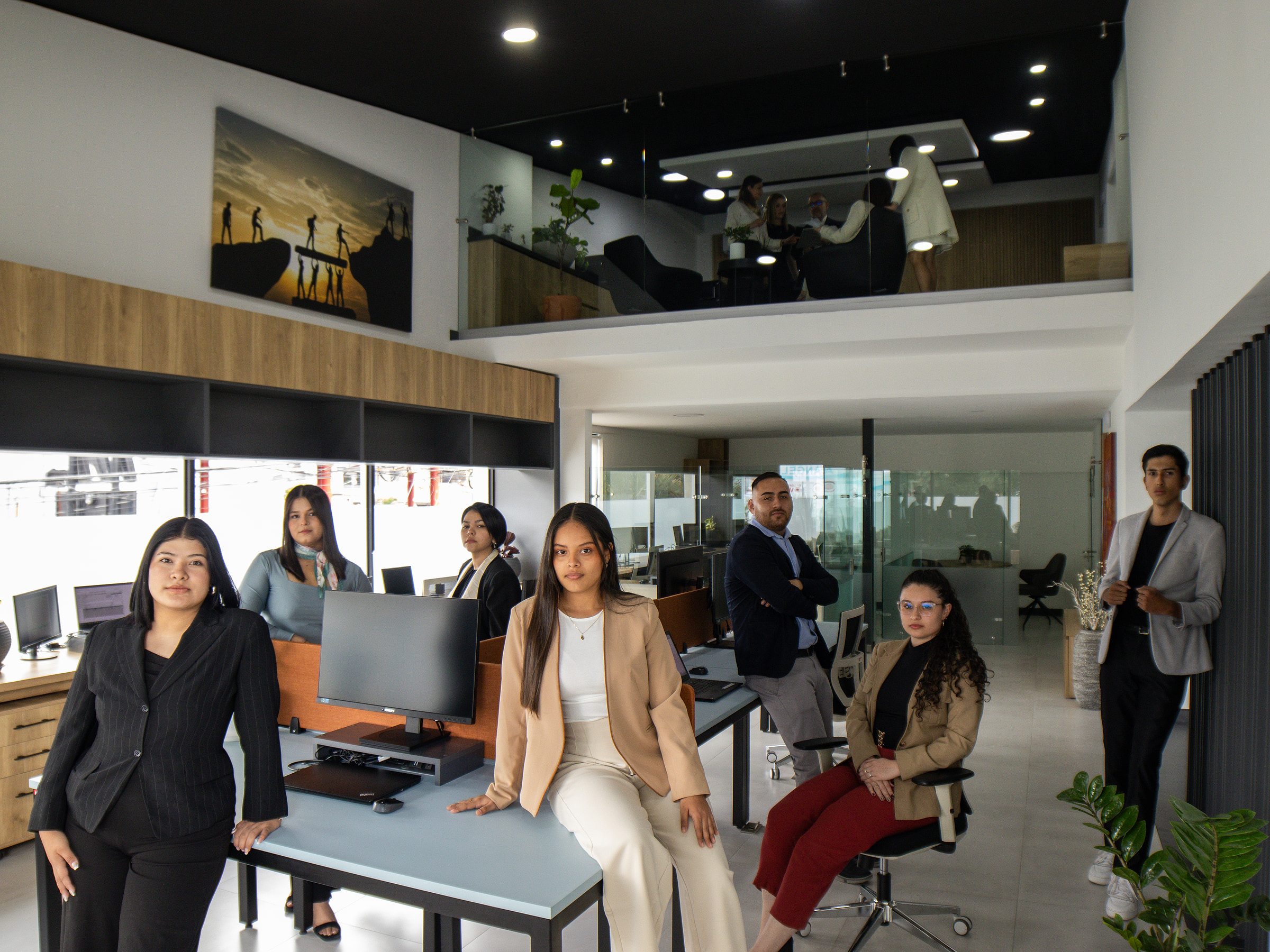 Equipo OnTrack en el piso de operaciones
